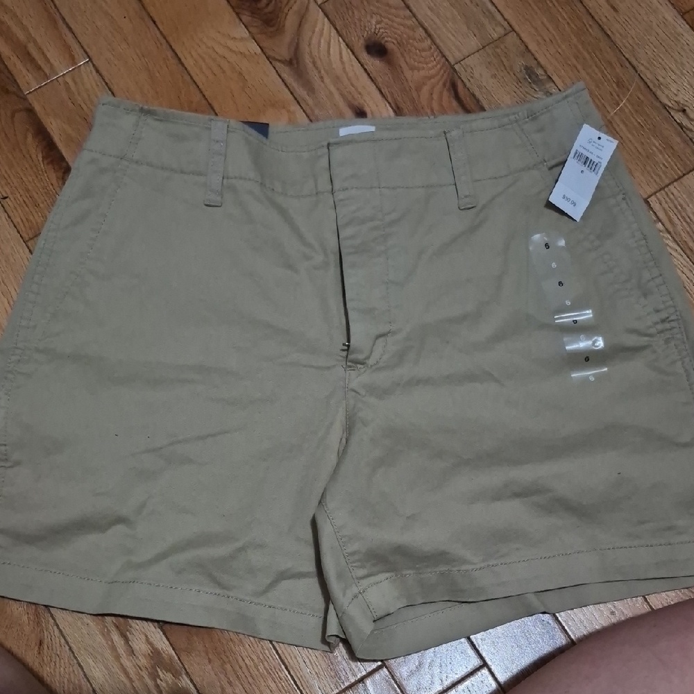 GAP Downtown Khaki Shorts